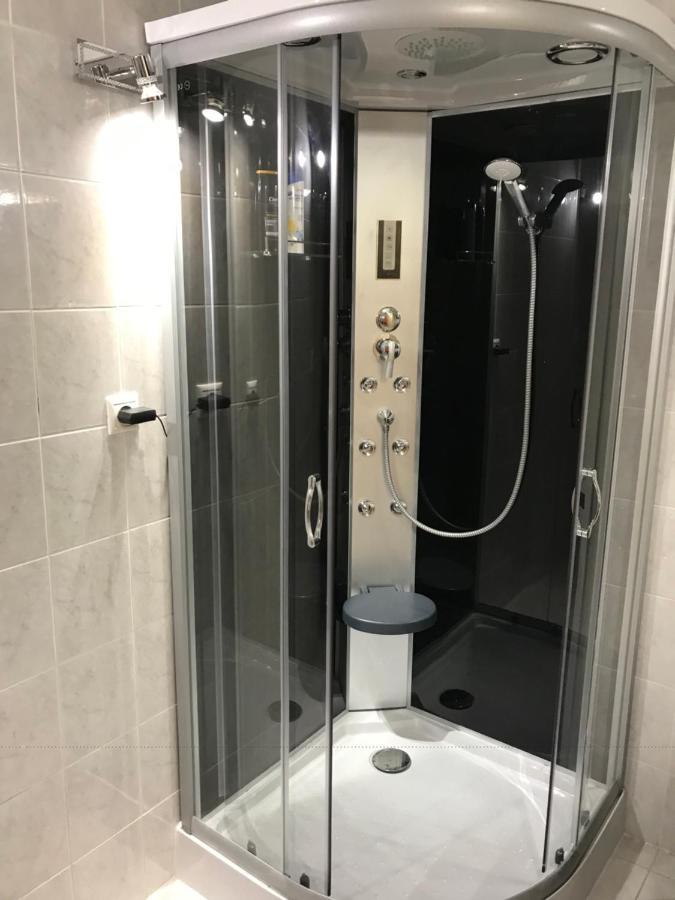 Luxury Basement In The Surrounding Of Budapest Διαμέρισμα Mogyoród Εξωτερικό φωτογραφία