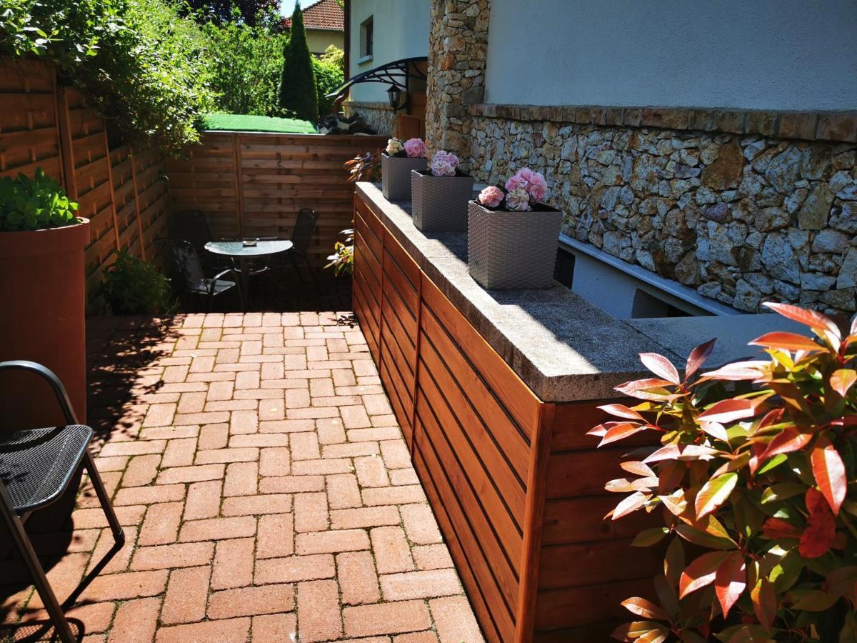 Luxury Basement In The Surrounding Of Budapest Διαμέρισμα Mogyoród Εξωτερικό φωτογραφία