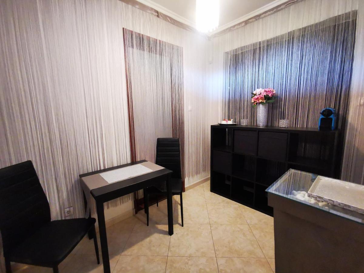 Luxury Basement In The Surrounding Of Budapest Διαμέρισμα Mogyoród Εξωτερικό φωτογραφία